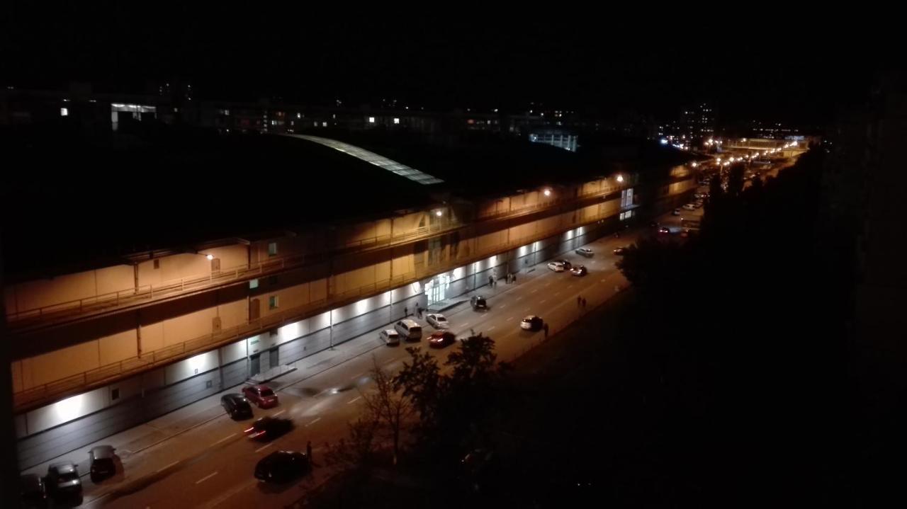 Квартира Біля Трц "Dream Town 2" Kiev Esterno foto
